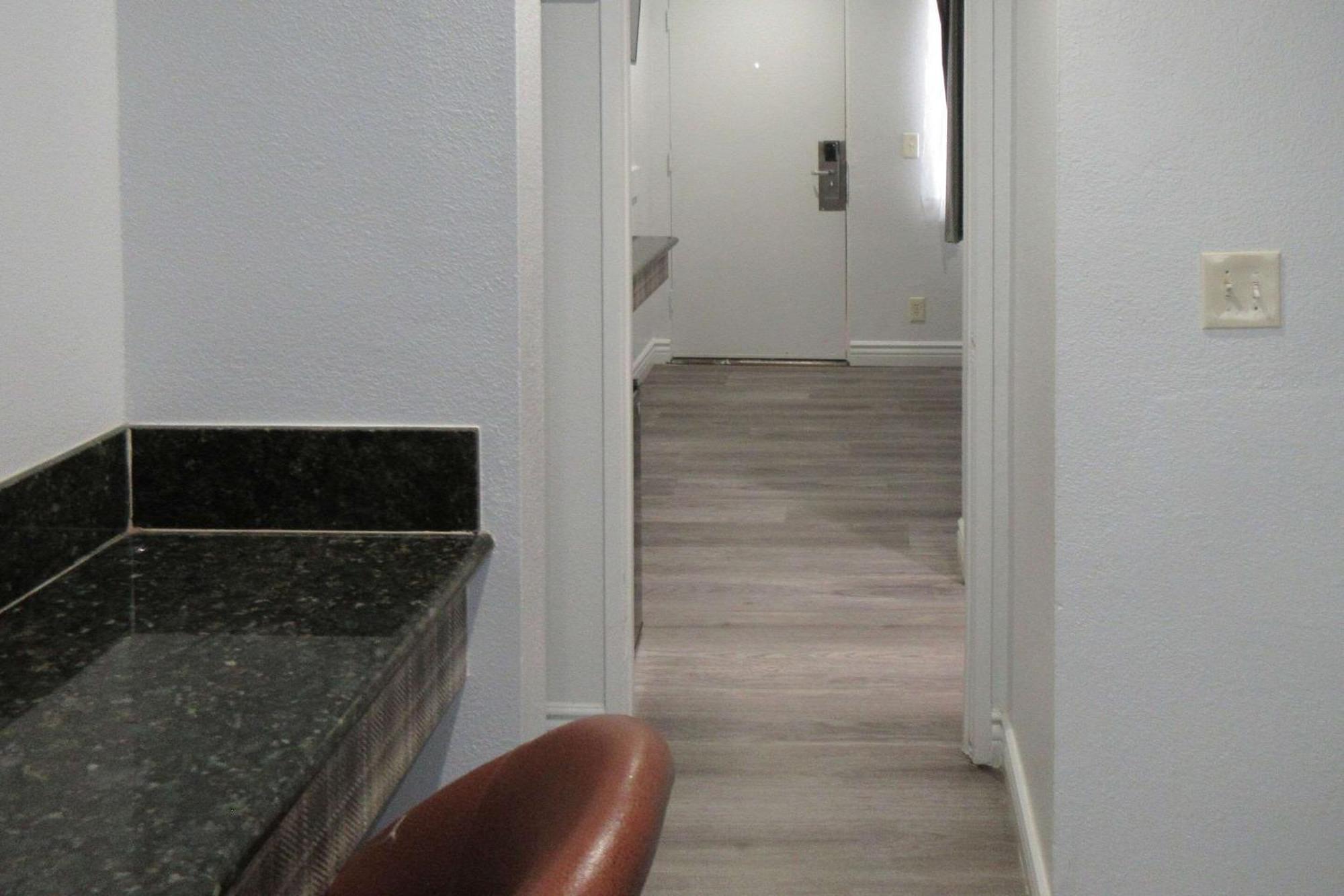 Rodeway Inn Commerce - Los Angeles Экстерьер фото