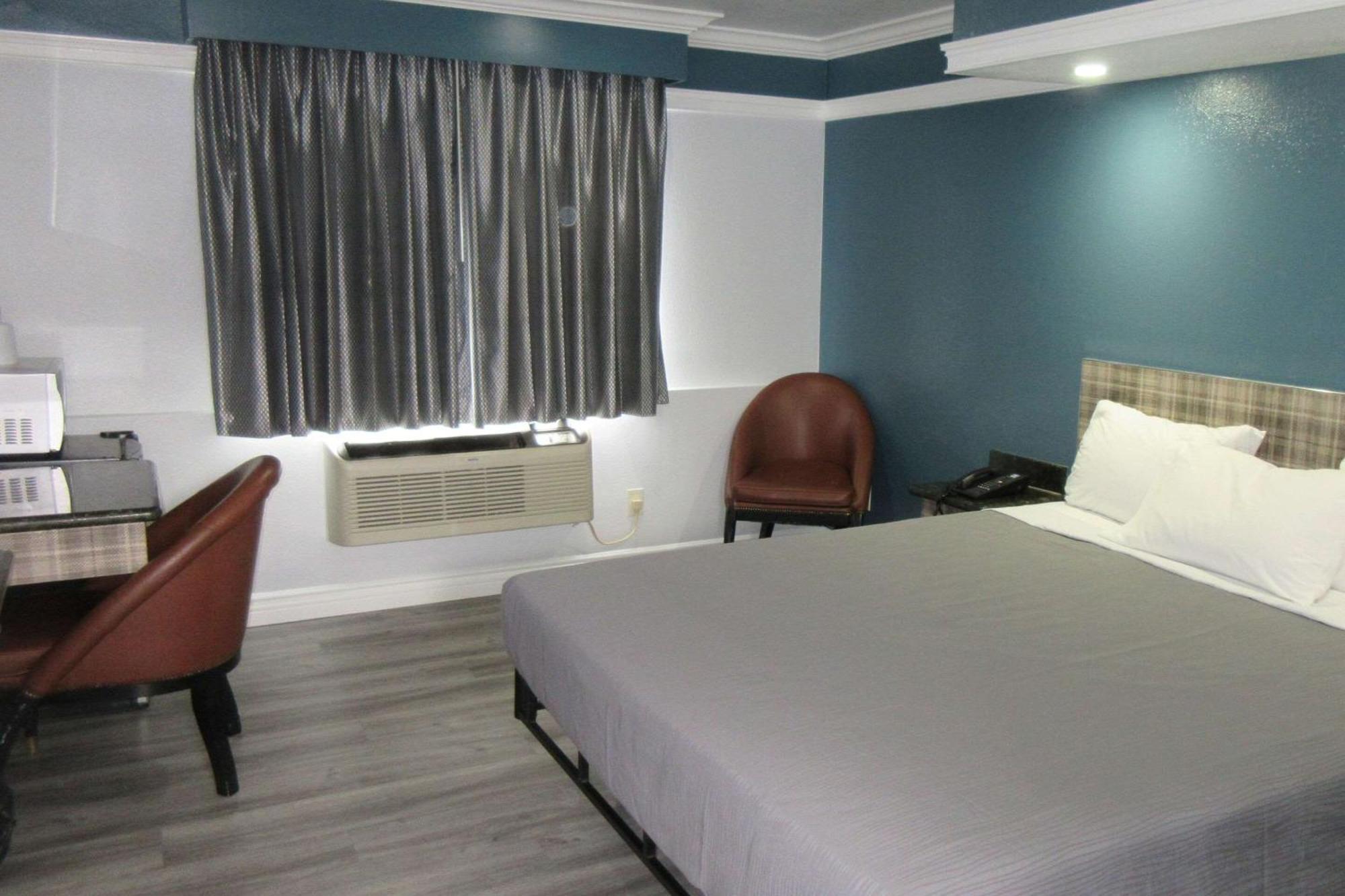 Rodeway Inn Commerce - Los Angeles Экстерьер фото