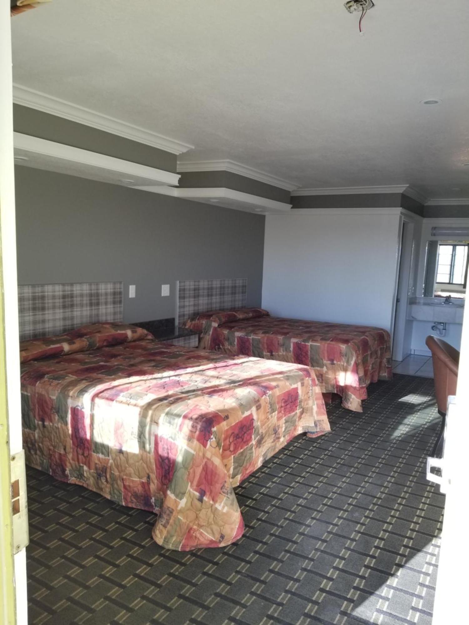 Rodeway Inn Commerce - Los Angeles Экстерьер фото